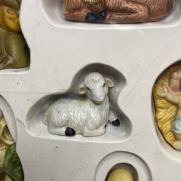 Nativity scene - Picture 12 of 17